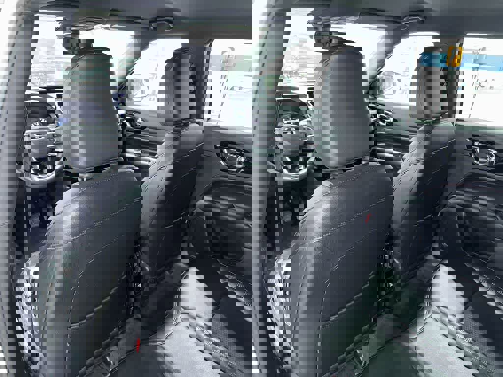 Used 2024 Jeep Compass Trailhawk image 27