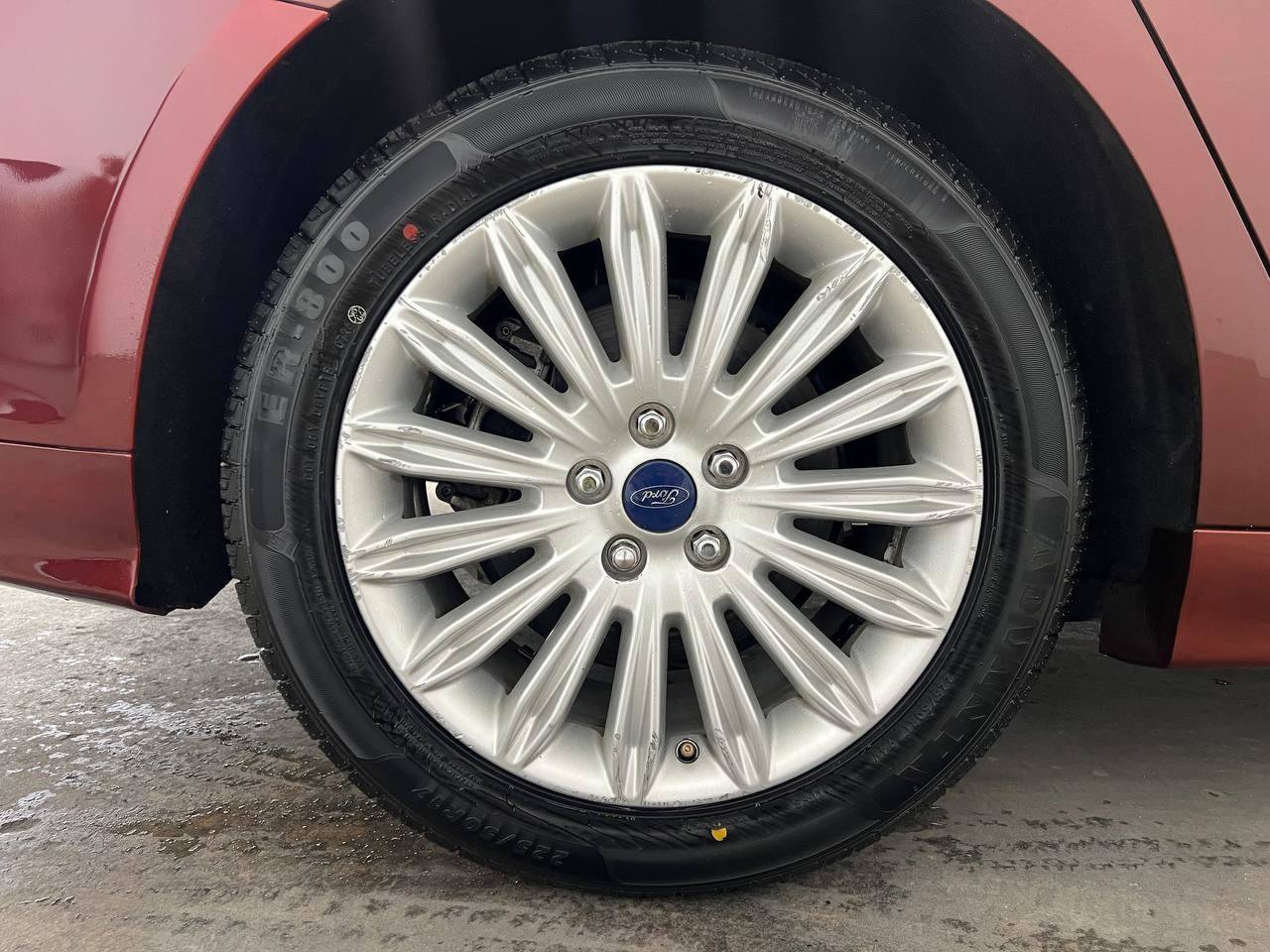 Used 2016 Ford Fusion SE w/ Equipment Group 502A FWD image 29