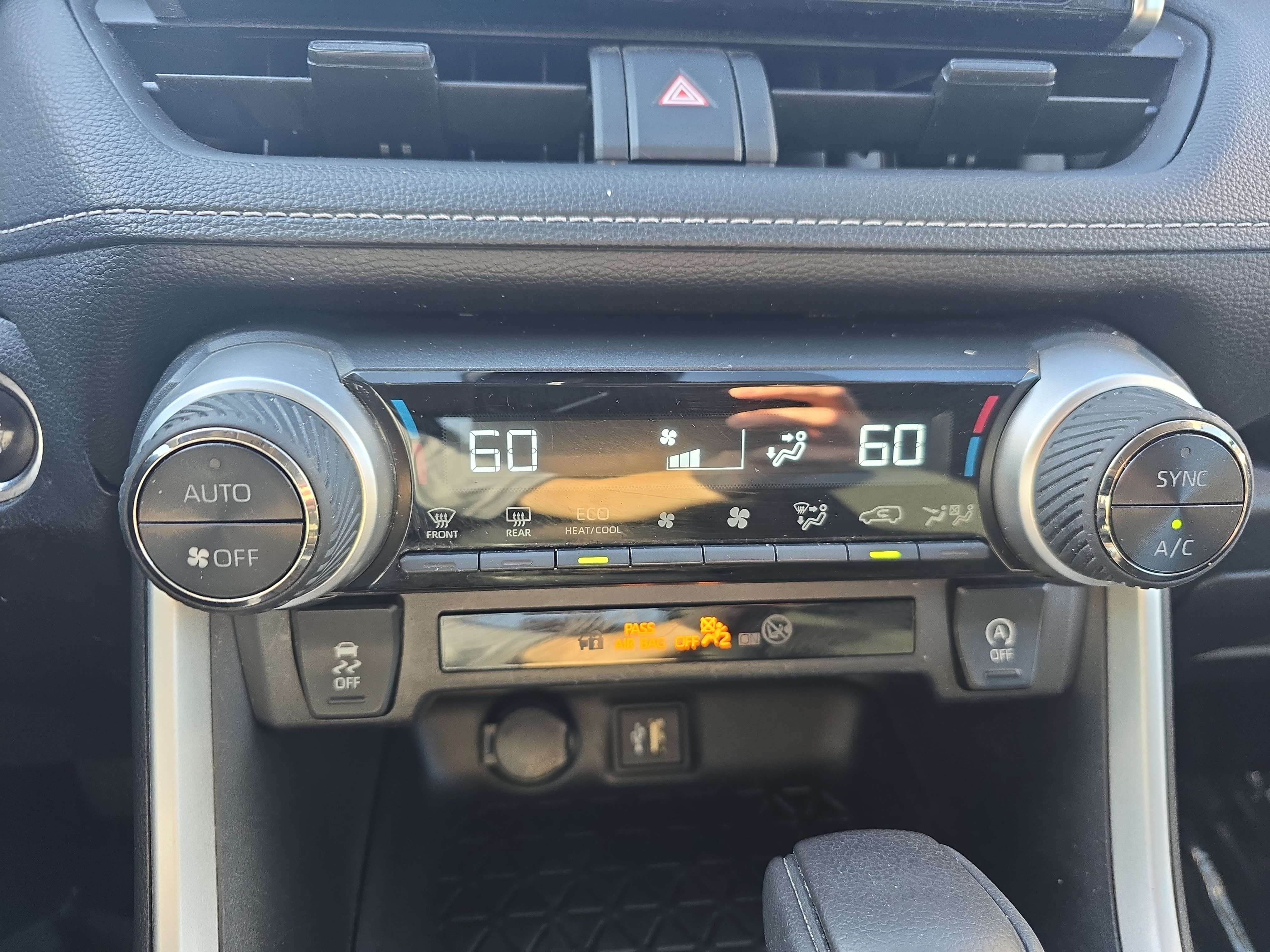 Used 2023 Toyota RAV4 XLE w/ Convenience Package FWD image 24