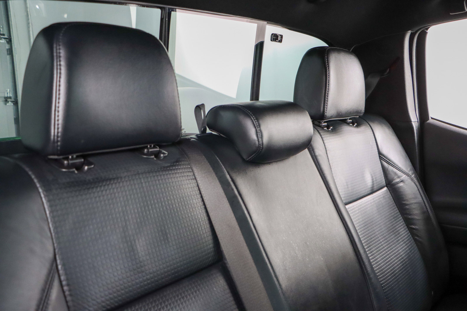 Used 2018 Toyota Tacoma TRD Off-Road image 32