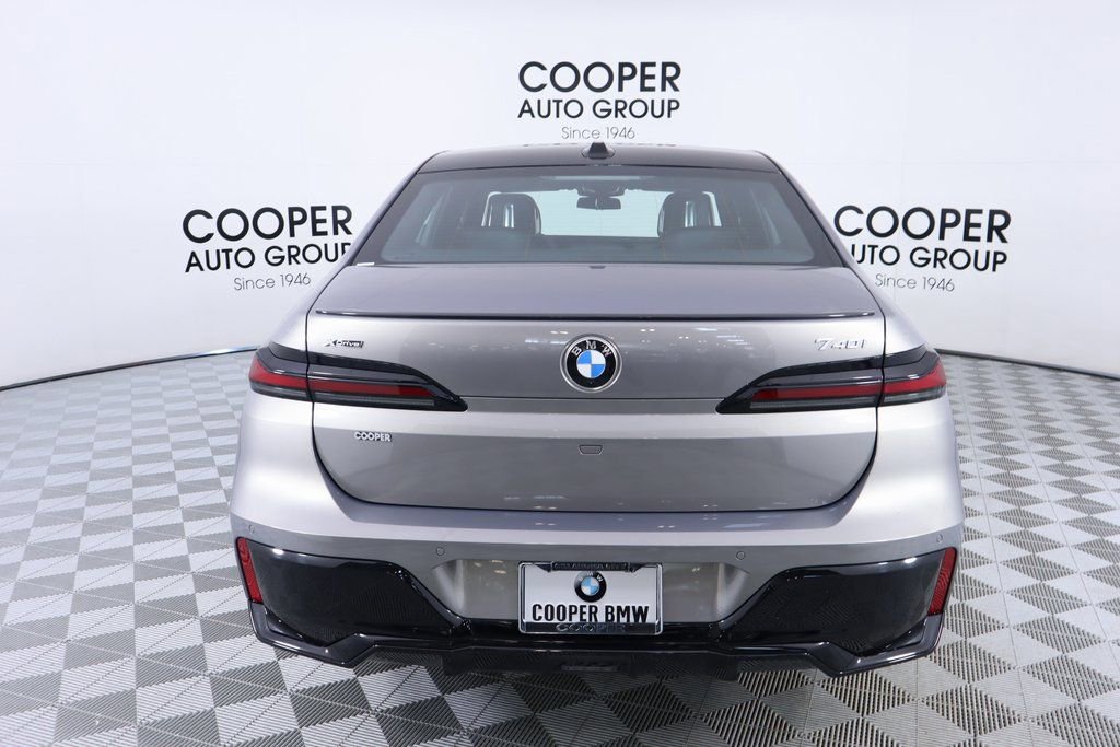 New 2025 BMW 740i xDrive AWD/4WD image 24
