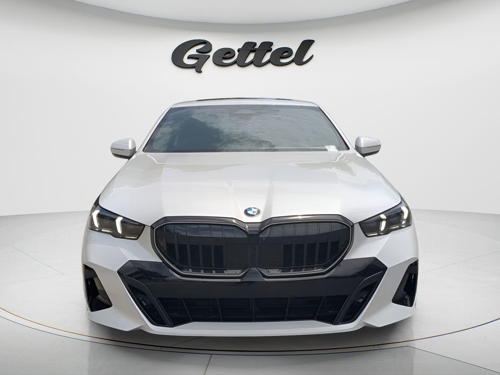 Certified 2026 BMW 530i w/ M Sport Package RWD image 2