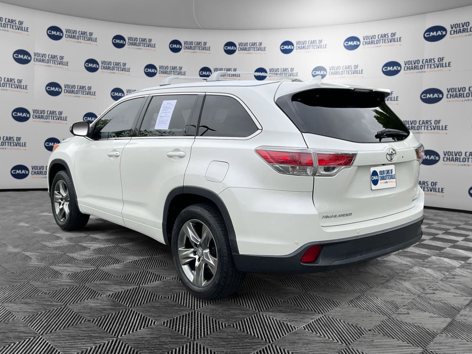 Used 2014 Toyota Highlander Limited FWD image 3