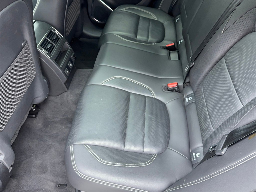 Used 2024 Jaguar F-PACE R-Dynamic S image 43