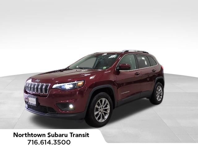 Used 2019 Jeep Cherokee Latitude Plus w/ Cold Weather Group AWD/4WD image 1