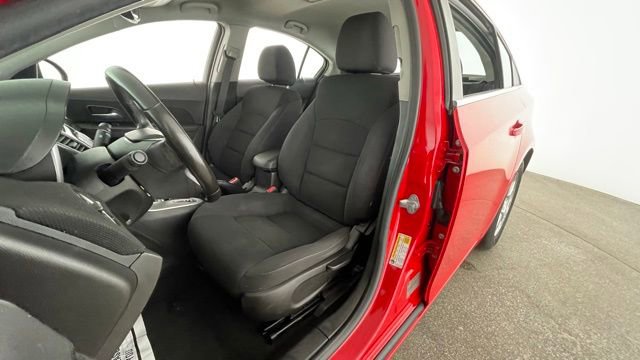Used 2014 Chevrolet Cruze LT image 33