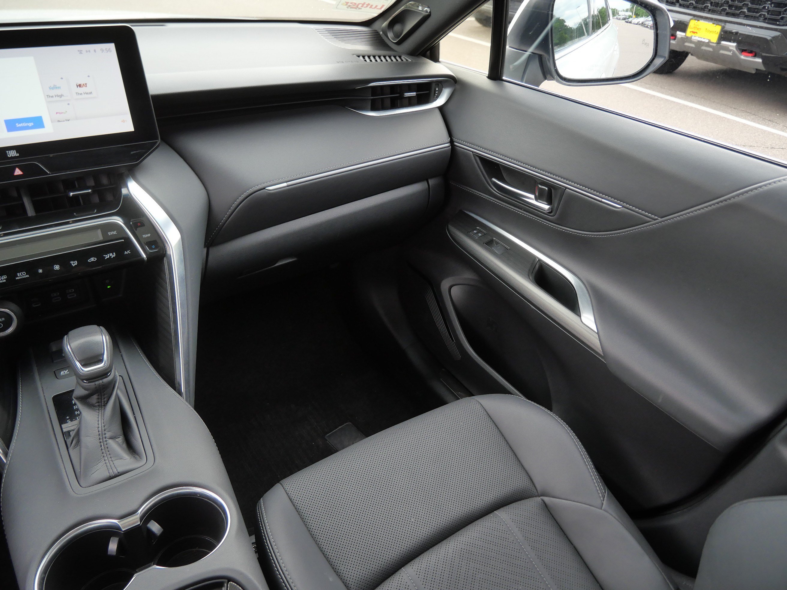Certified 2023 Toyota Venza Limited AWD/4WD image 12