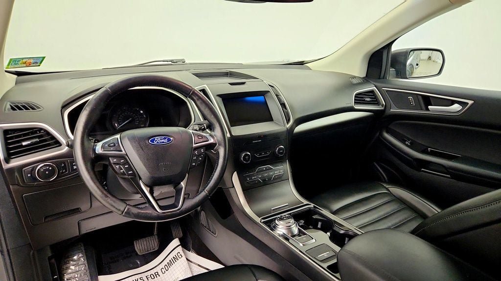 Used 2020 Ford Edge SEL w/ Convenience Package AWD/4WD image 12