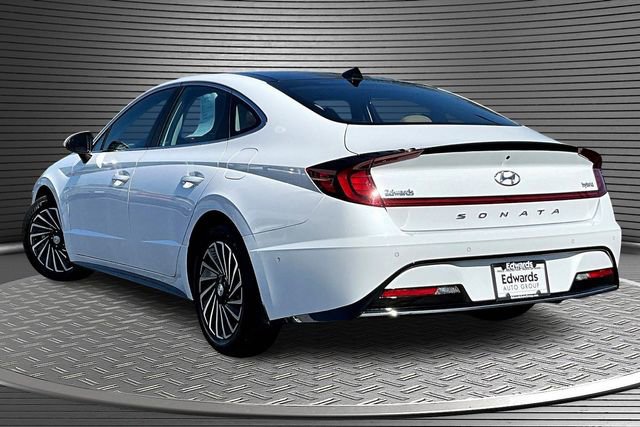 Used 2023 Hyundai Sonata Limited w/ Winter Weather Package FWD image 4