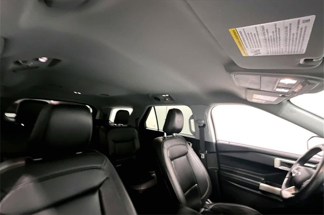 Used 2020 Ford Explorer XLT w/ Equipment Group 202A image 28