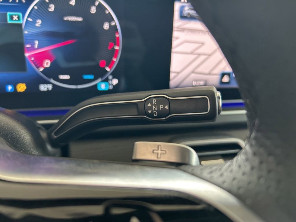 Used 2025 Mercedes-Benz GLS 450 4MATIC image 14