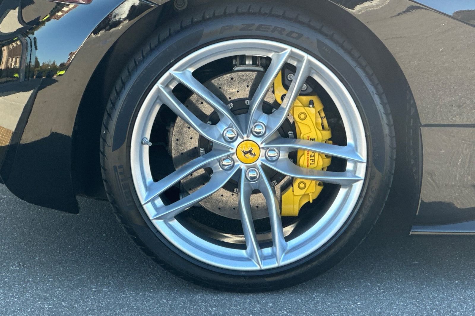 Used 2016 Ferrari 488 GTB image 39