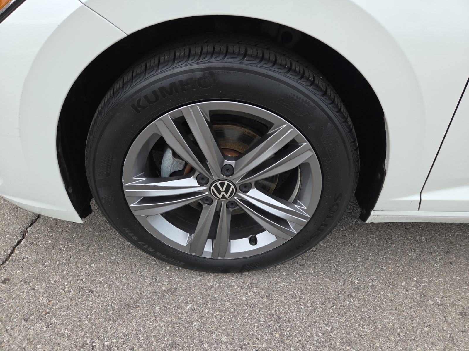 Certified 2022 Volkswagen Jetta SE FWD image 18