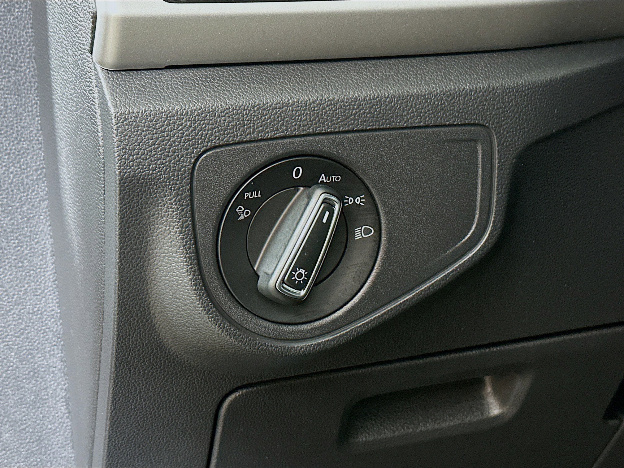 Used 2022 Volkswagen Atlas SE image 10