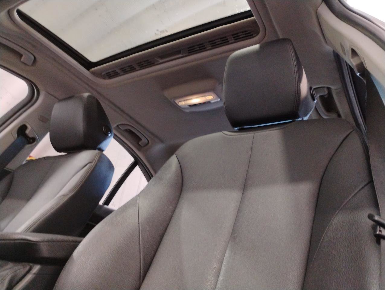 Used 2017 BMW 320i Sedan image 77