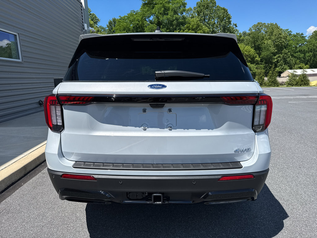 New 2026 Ford Explorer ST-Line AWD/4WD image 8