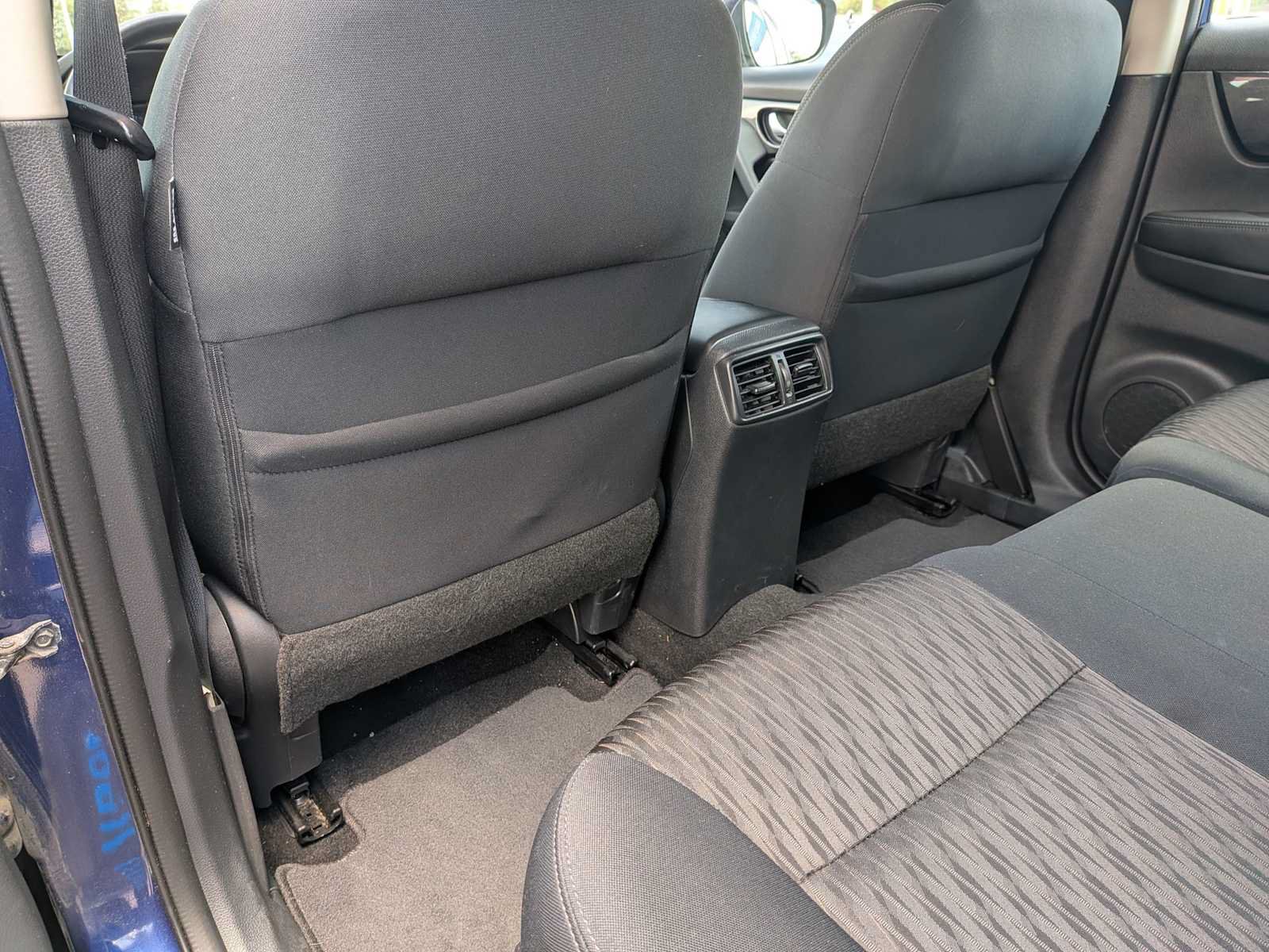 Used 2018 Nissan Rogue S AWD/4WD image 17