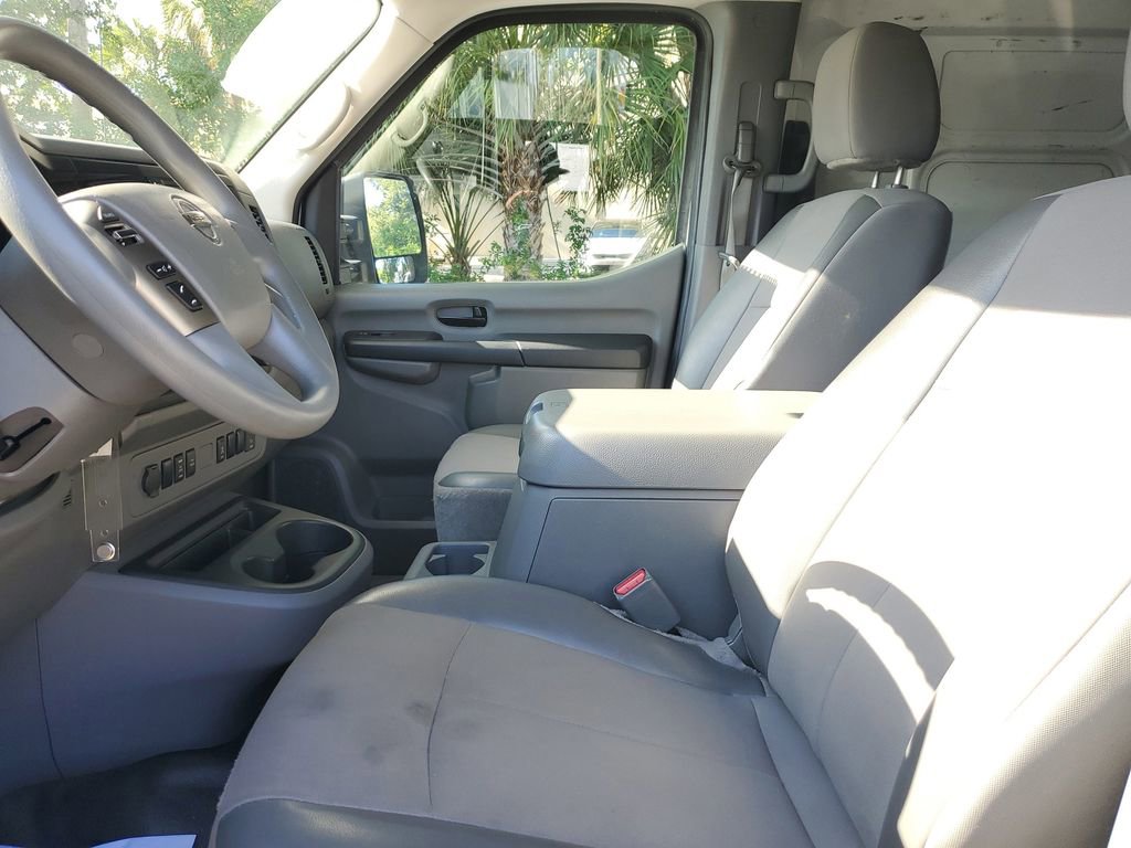 Used 2021 Nissan NV 2500 SV w/ Back Door Glass Package RWD image 22
