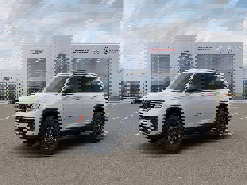 New 2026 Jeep Grand Cherokee Altitude AWD/4WD image 2