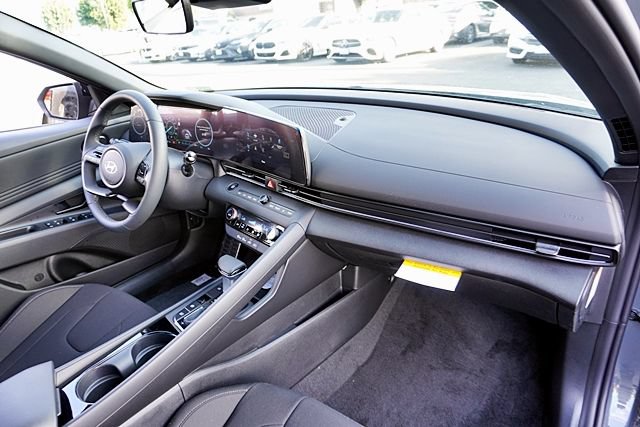 New 2026 Hyundai Elantra Sport FWD image 12
