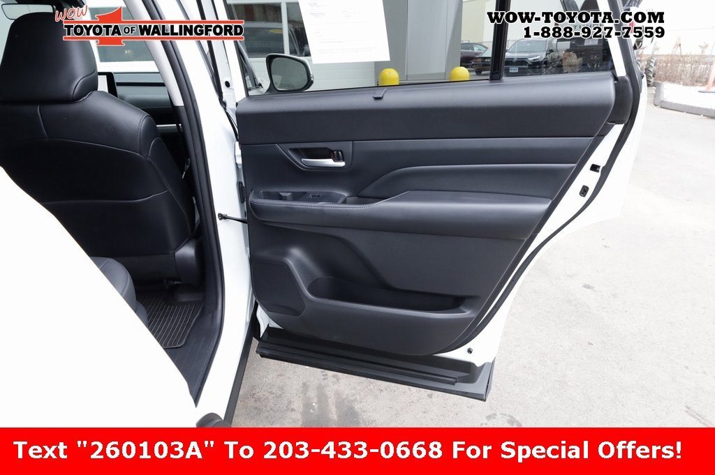 Used 2024 Toyota Grand Highlander Limited image 40
