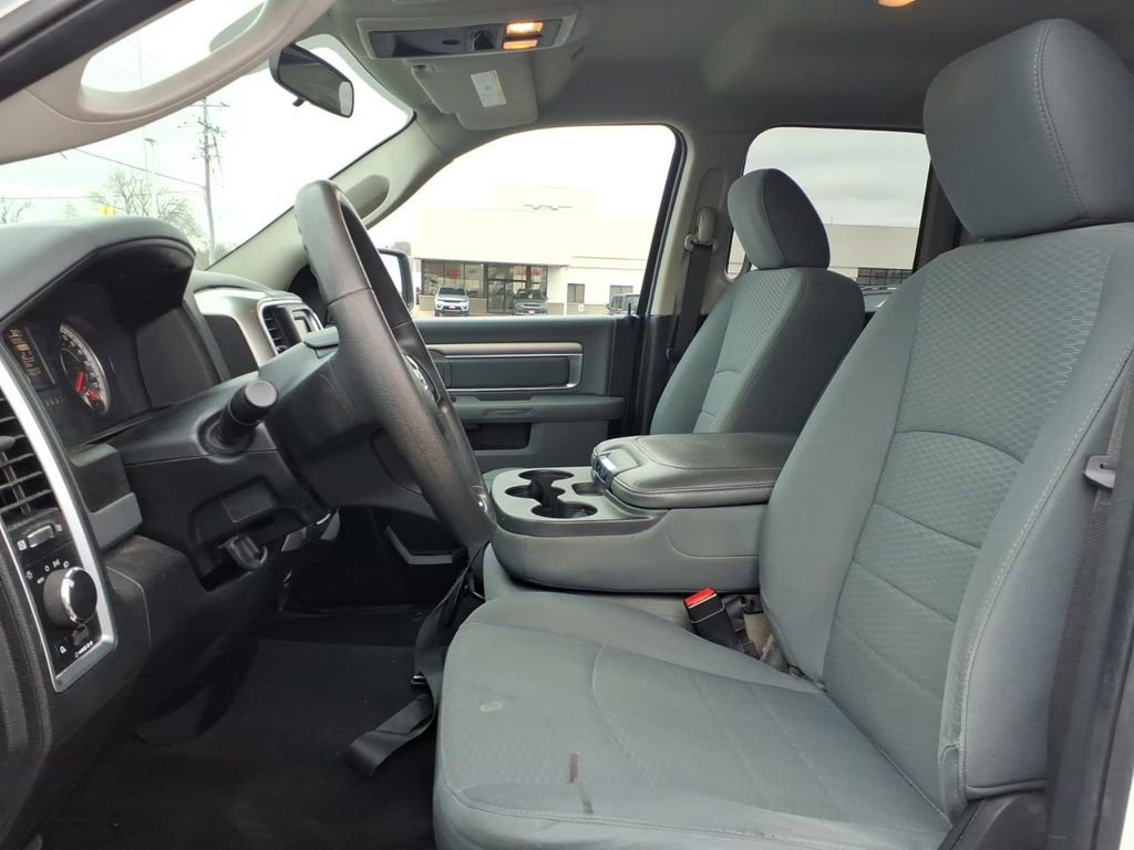Used 2018 RAM 1500 Classic SLT image 5