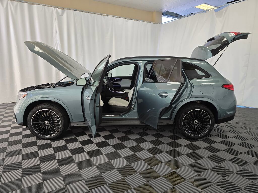 New 2026 Mercedes-Benz GLC 350e 4MATIC image 12