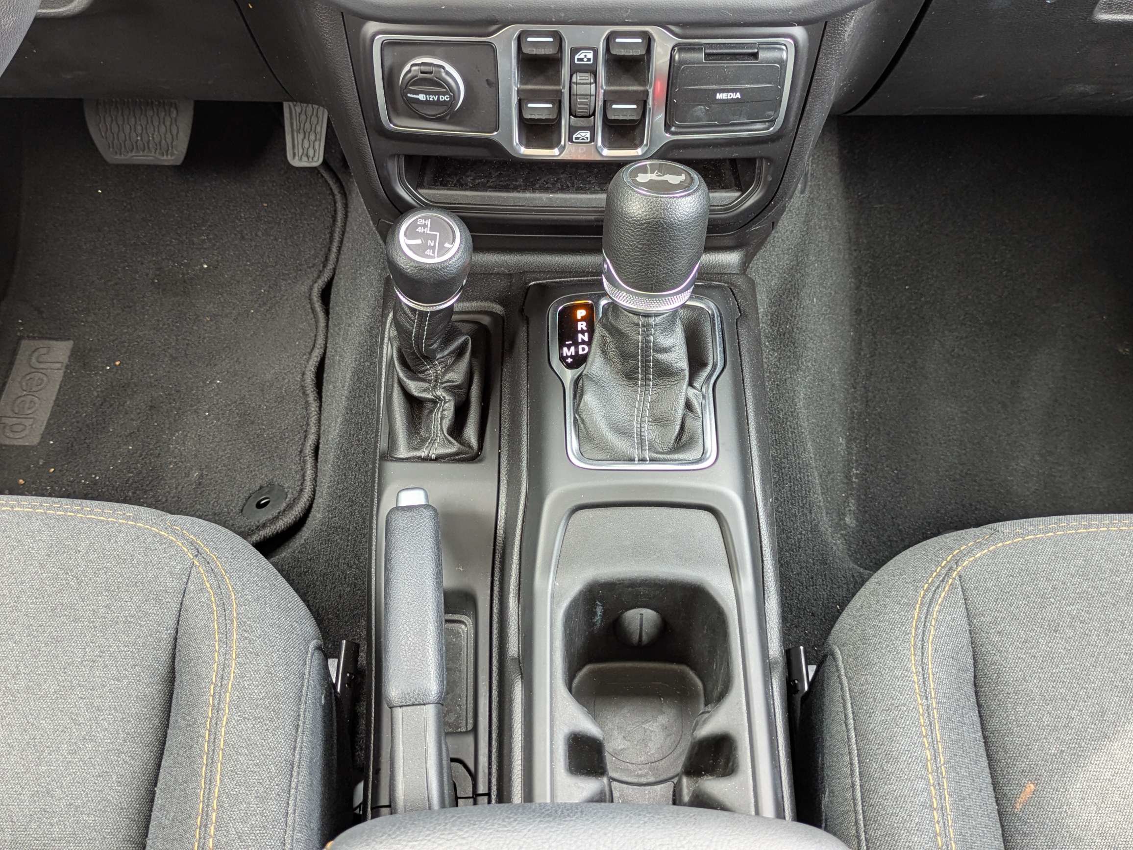 Used 2026 Jeep Wrangler Unlimited Sahara AWD/4WD image 20
