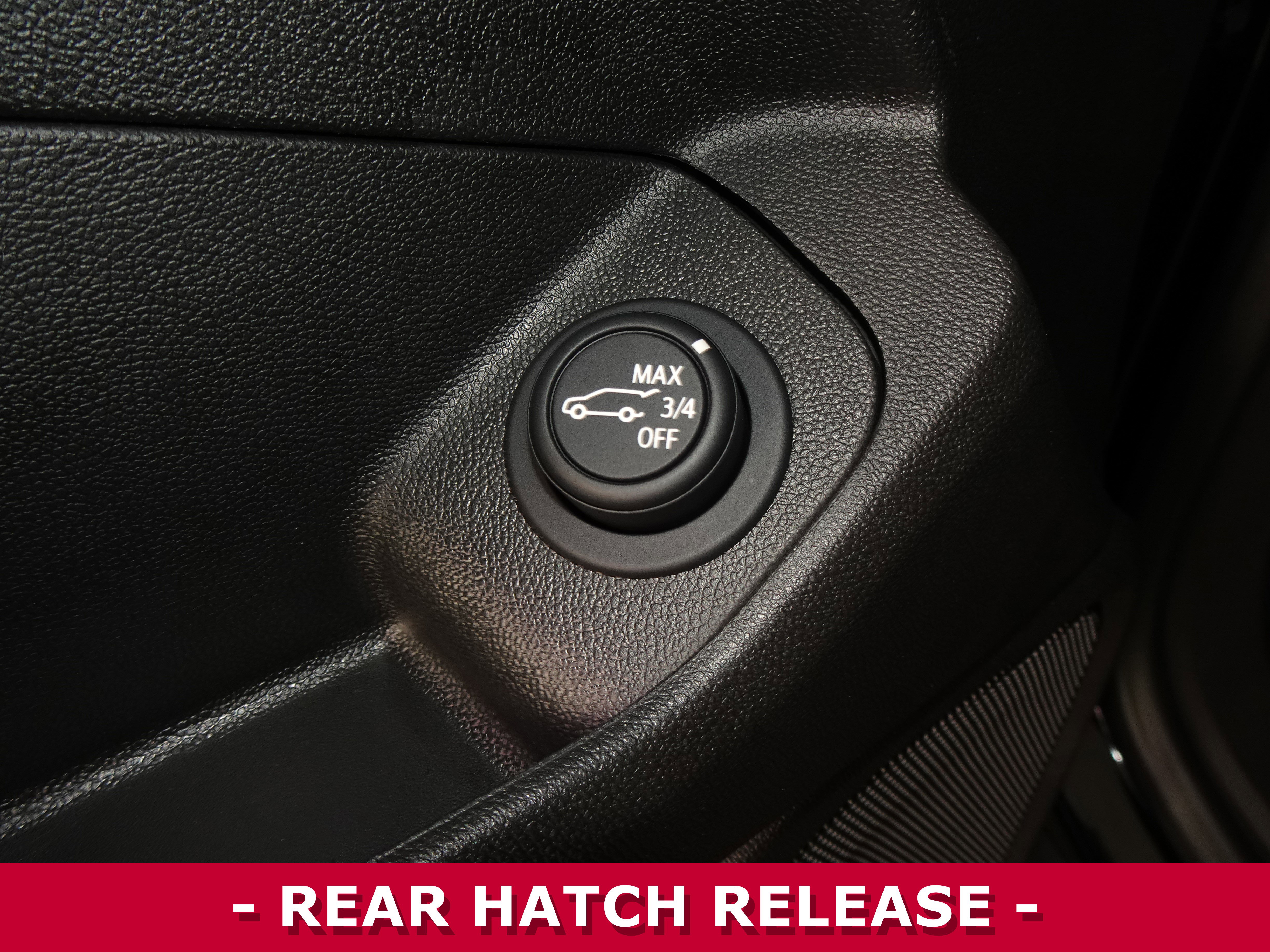 Used 2023 GMC Terrain SLT w/ LPO, Floor Liner Package image 8