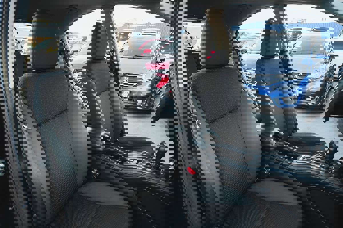 Used 2019 Honda HR-V LX image 13