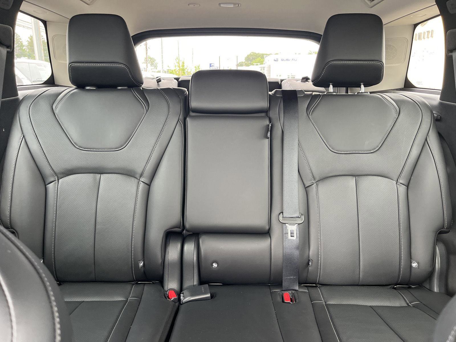 Certified 2025 INFINITI QX60 Luxe image 40