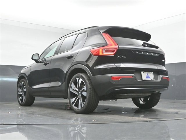 Used 2024 Volvo XC40 B5 Plus w/ Climate Package image 41