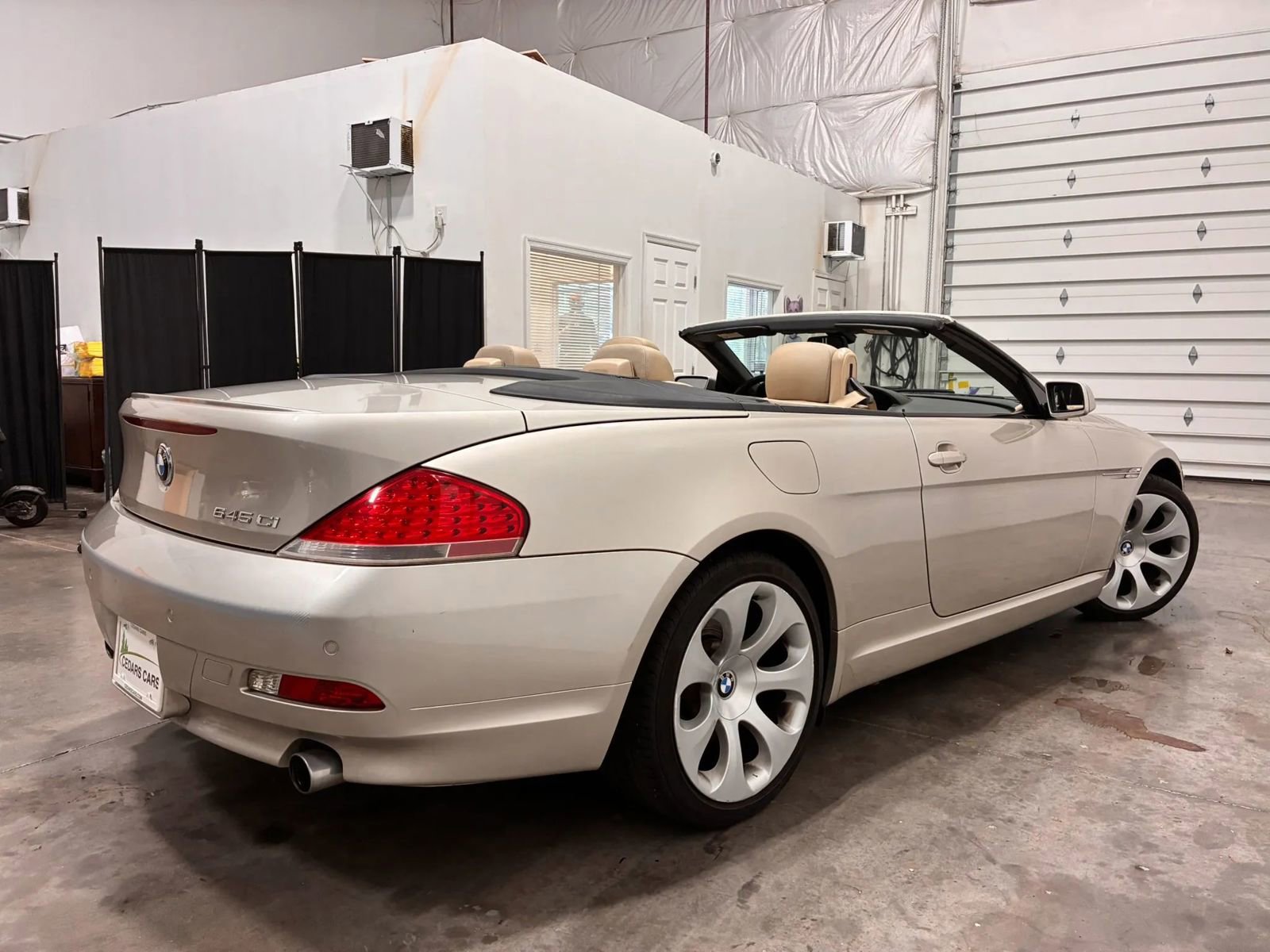 Used 2005 BMW 645Ci Convertible RWD image 7