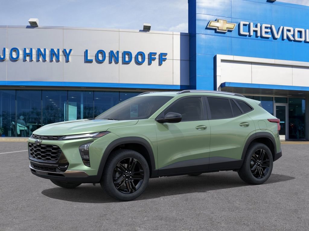 New 2026 Chevrolet Trax ACTIV w/ Sunroof Package FWD image 2