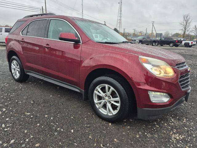 Used 2017 Chevrolet Equinox LT image 2