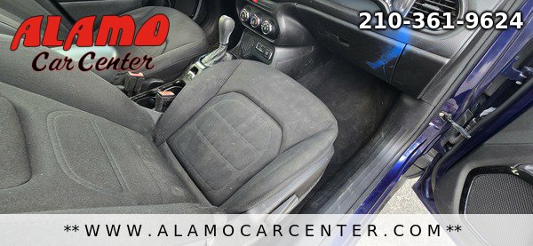 Used 2017 Jeep Renegade Altitude FWD image 17