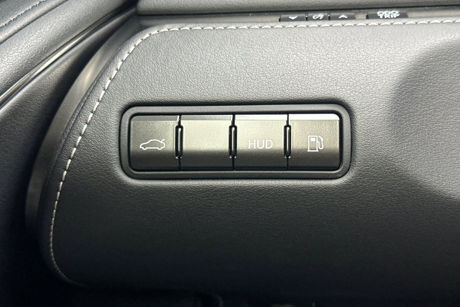 Used 2018 Lexus LC 500 Coupe w/ Touring Package RWD image 34