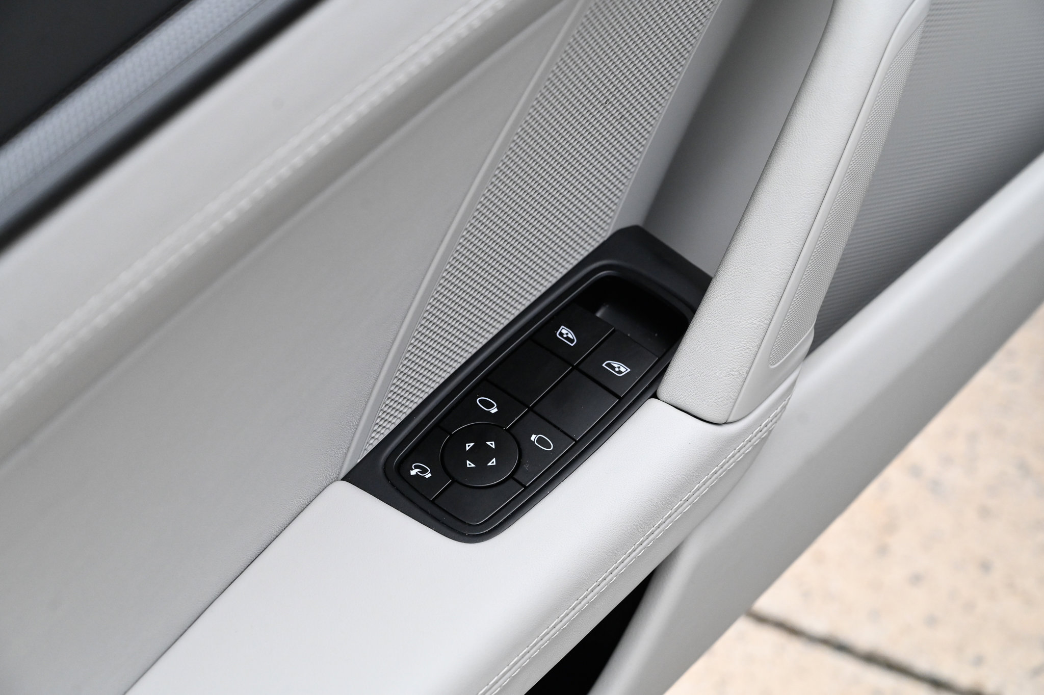 Used 2025 Porsche 911 Carrera image 21