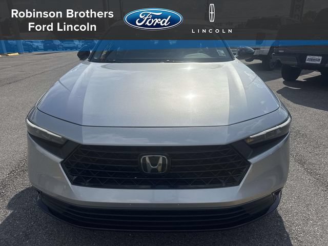 Used 2025 Honda Accord Sport image 1