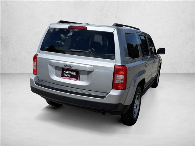 Used 2016 Jeep Patriot Sport w/ Power Value Group FWD image 5