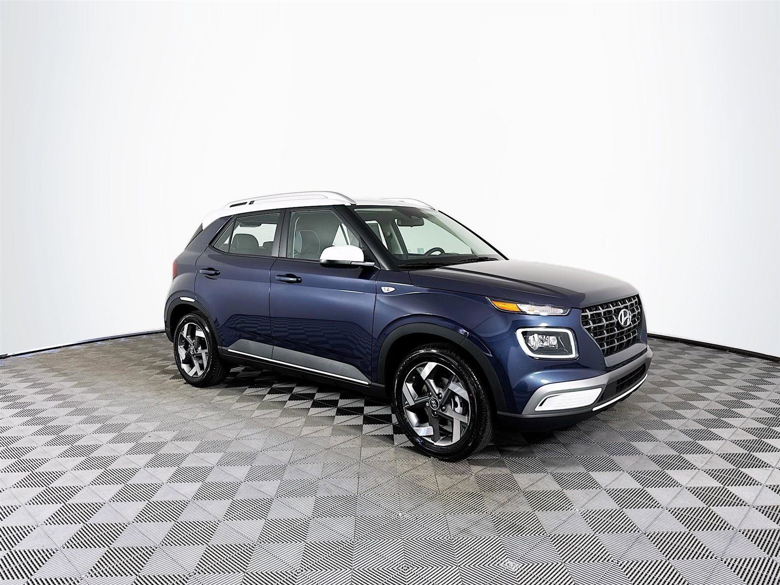 New 2025 Hyundai Venue Limited