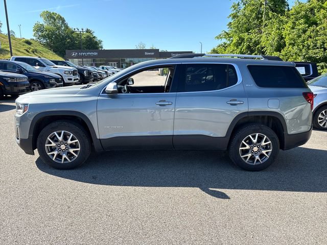 Used 2023 GMC Acadia SLT AWD/4WD image 2