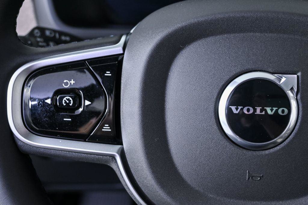 New 2026 Volvo XC90 B6 Plus AWD/4WD image 10
