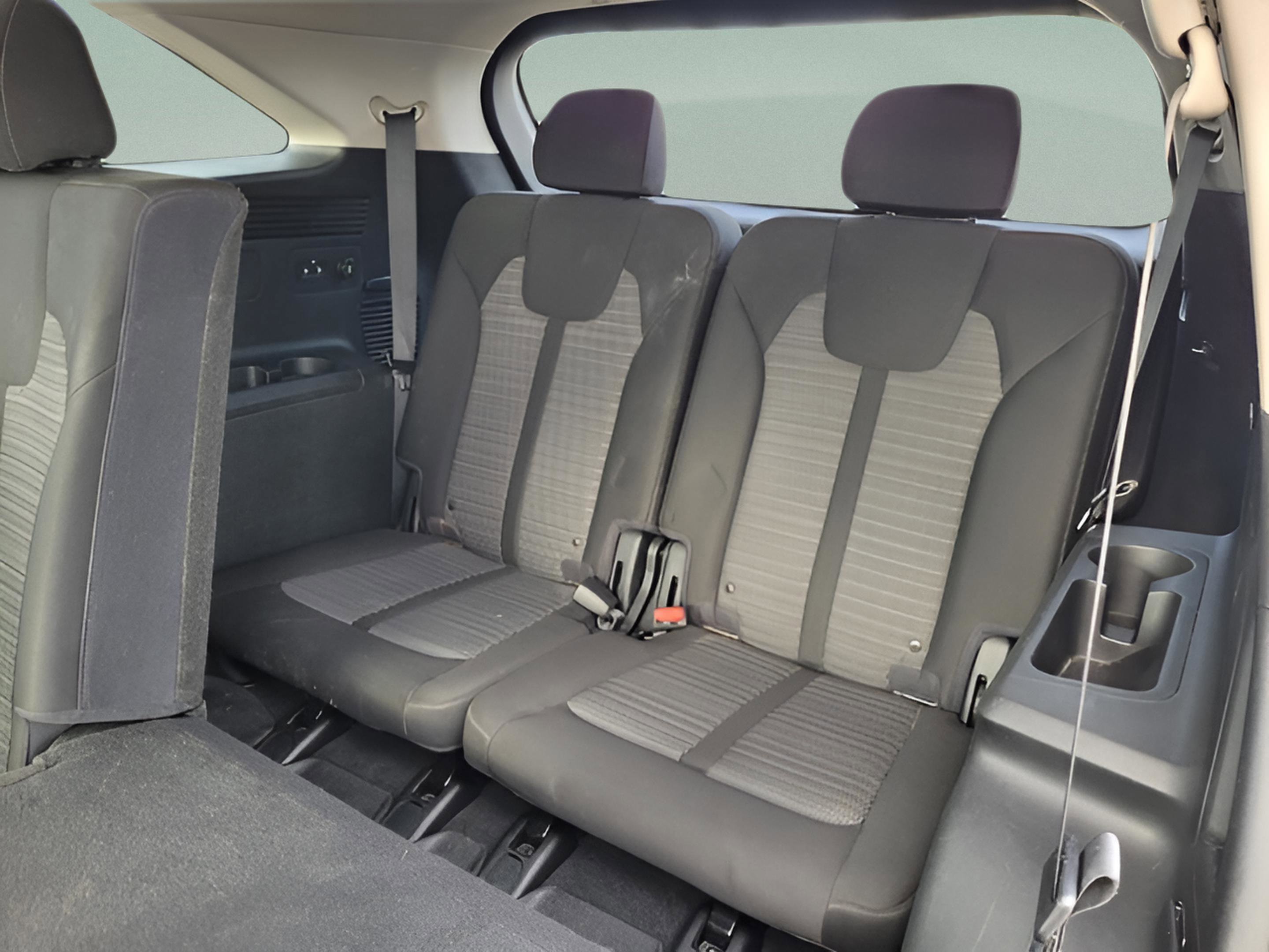 Used 2021 Kia Sorento LX image 13