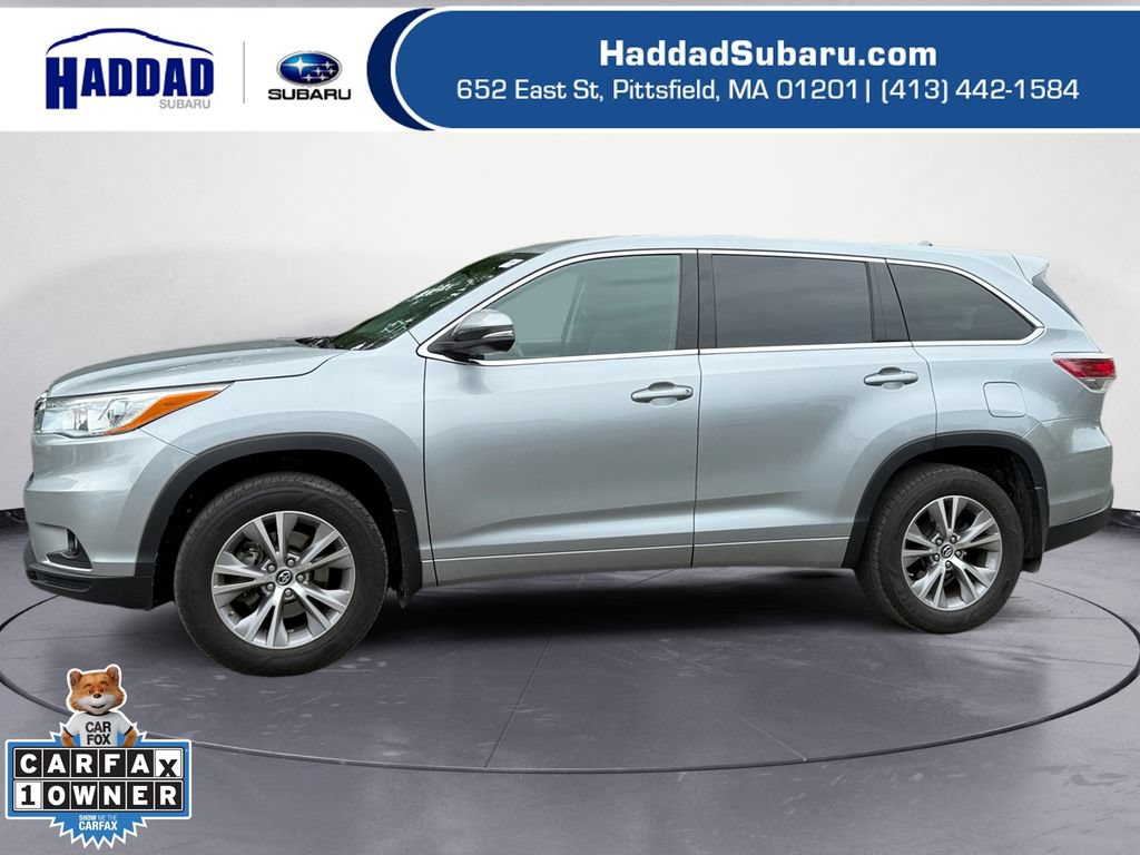 Used 2016 Toyota Highlander Plus AWD/4WD image 2