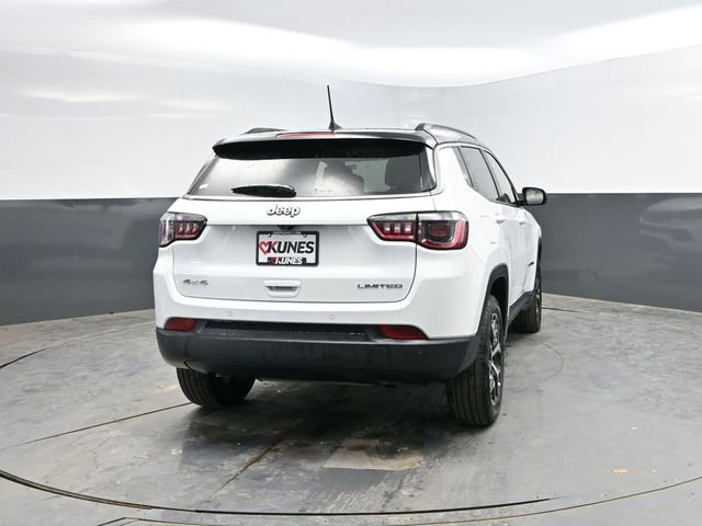 Used 2026 Jeep Compass Limited AWD/4WD image 9