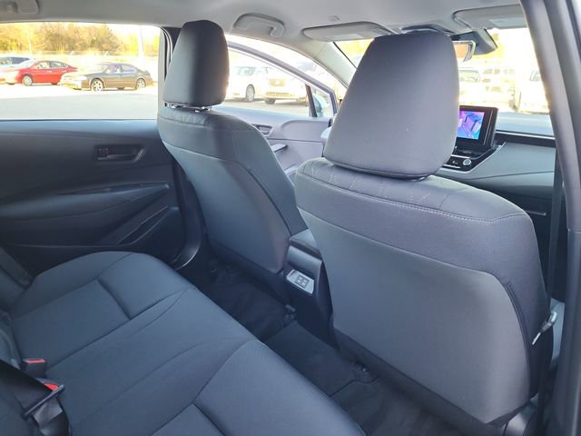 Used 2025 Toyota Corolla LE image 25