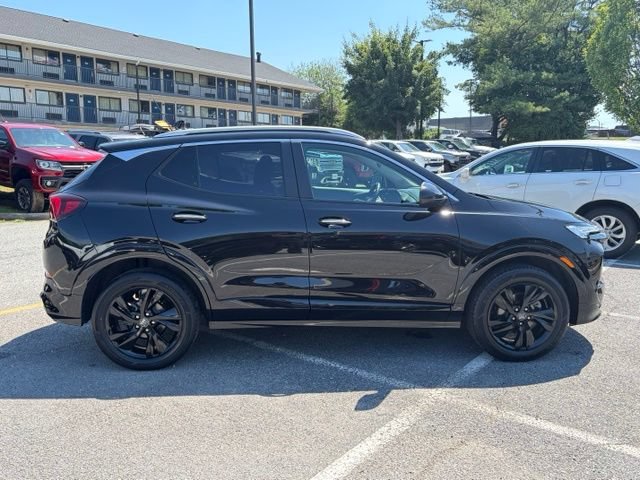 Used 2024 Buick Encore GX Sport Touring AWD/4WD image 9