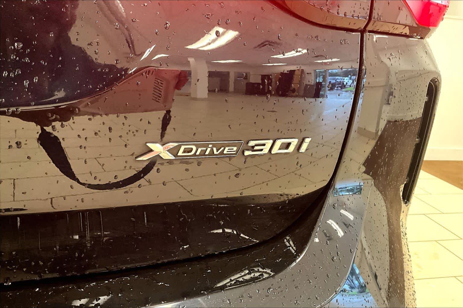 Used 2024 BMW X3 xDrive30i w/ Premium Package AWD/4WD image 9
