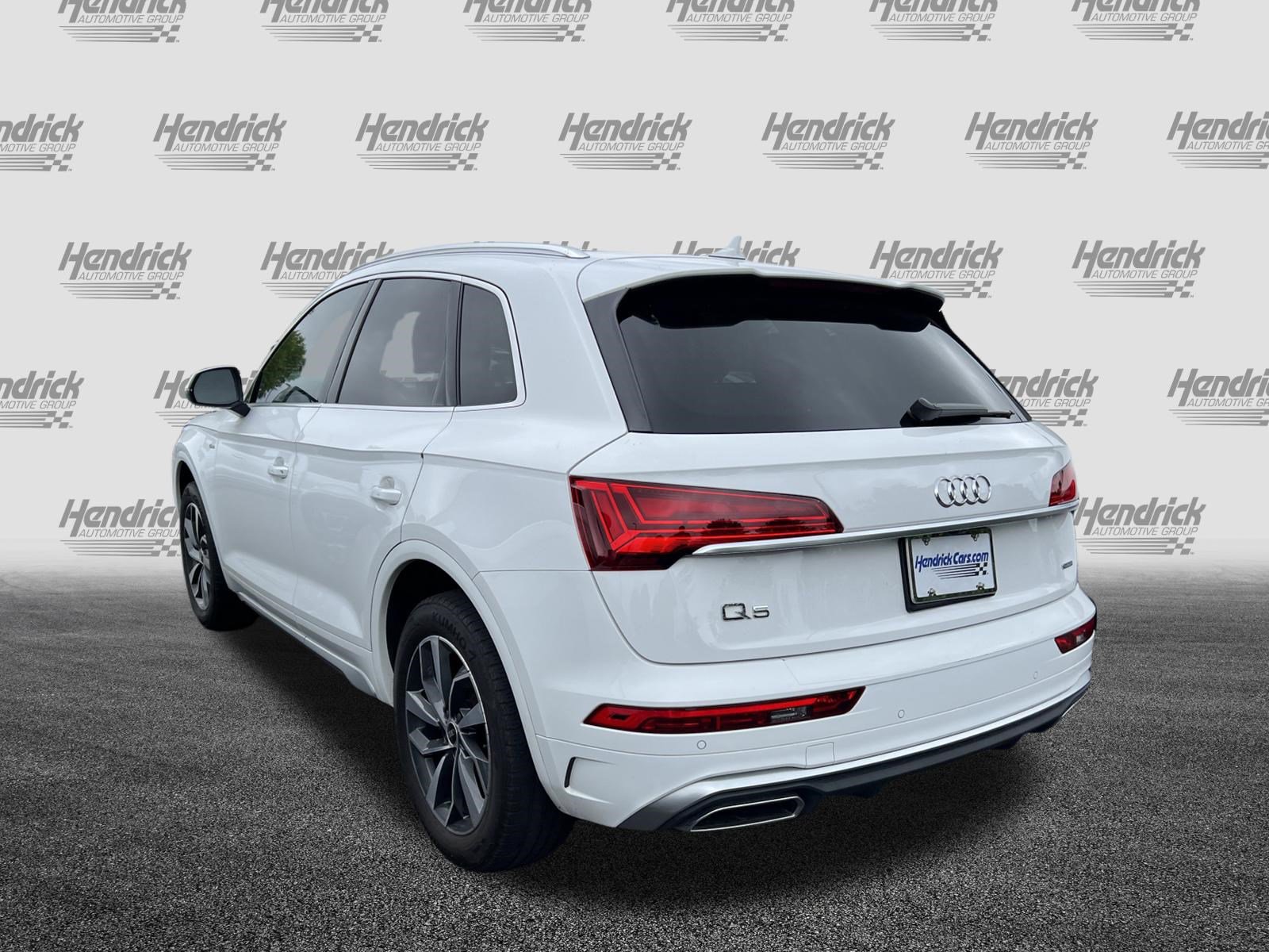Used 2023 Audi Q5 2.0T Premium Plus w/ Premium Plus Package AWD/4WD image 8